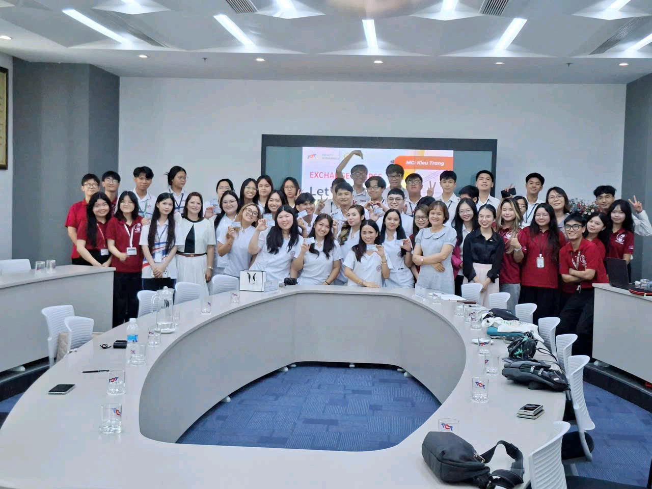 Academic exchange moment 1