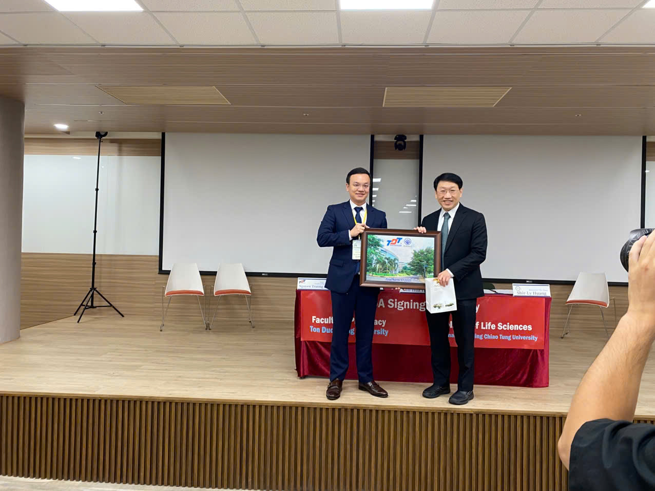 MoU Yang Ming Chiao Tung University