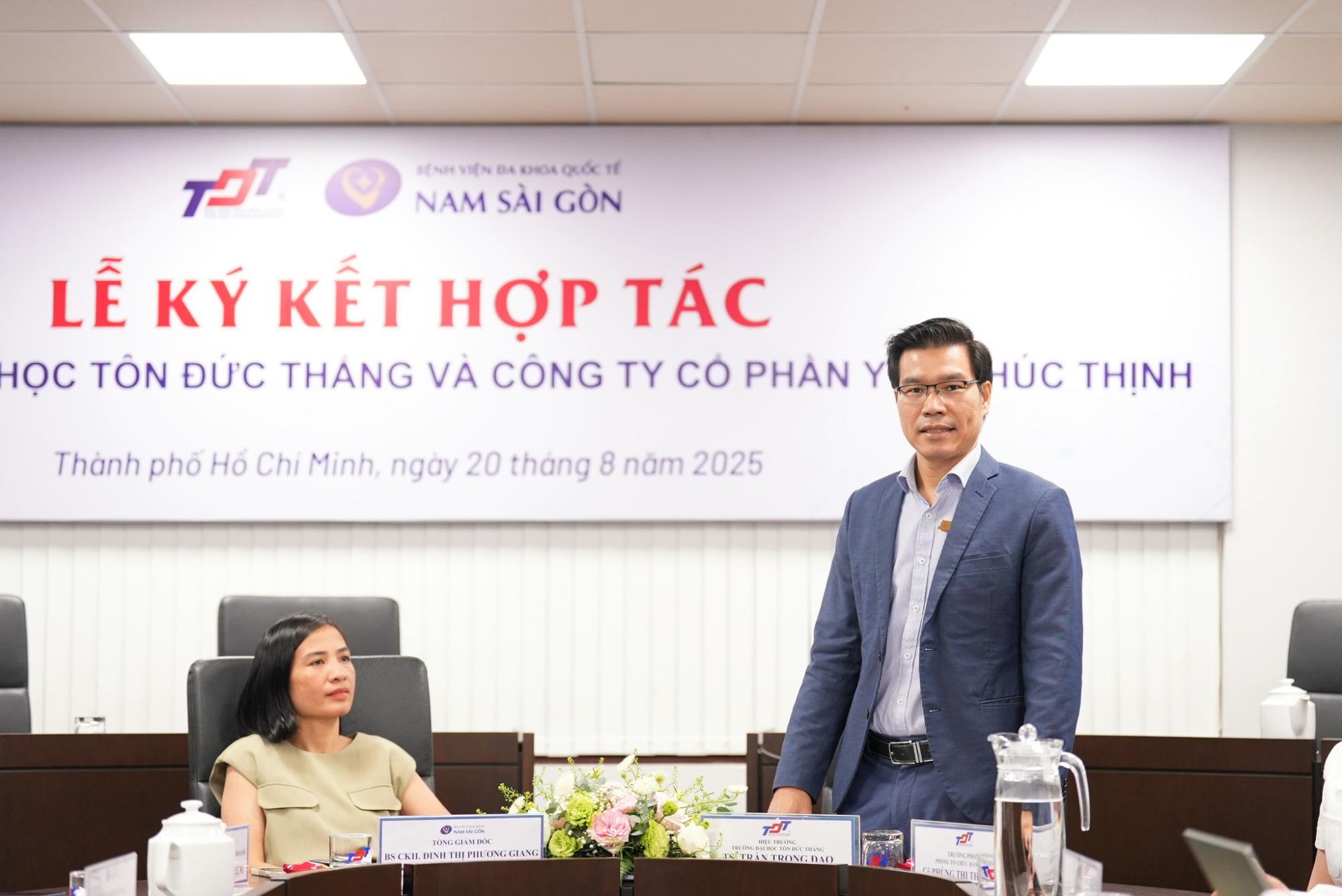 Lễ ký kết TDTU - Phúc Thịnh (2)