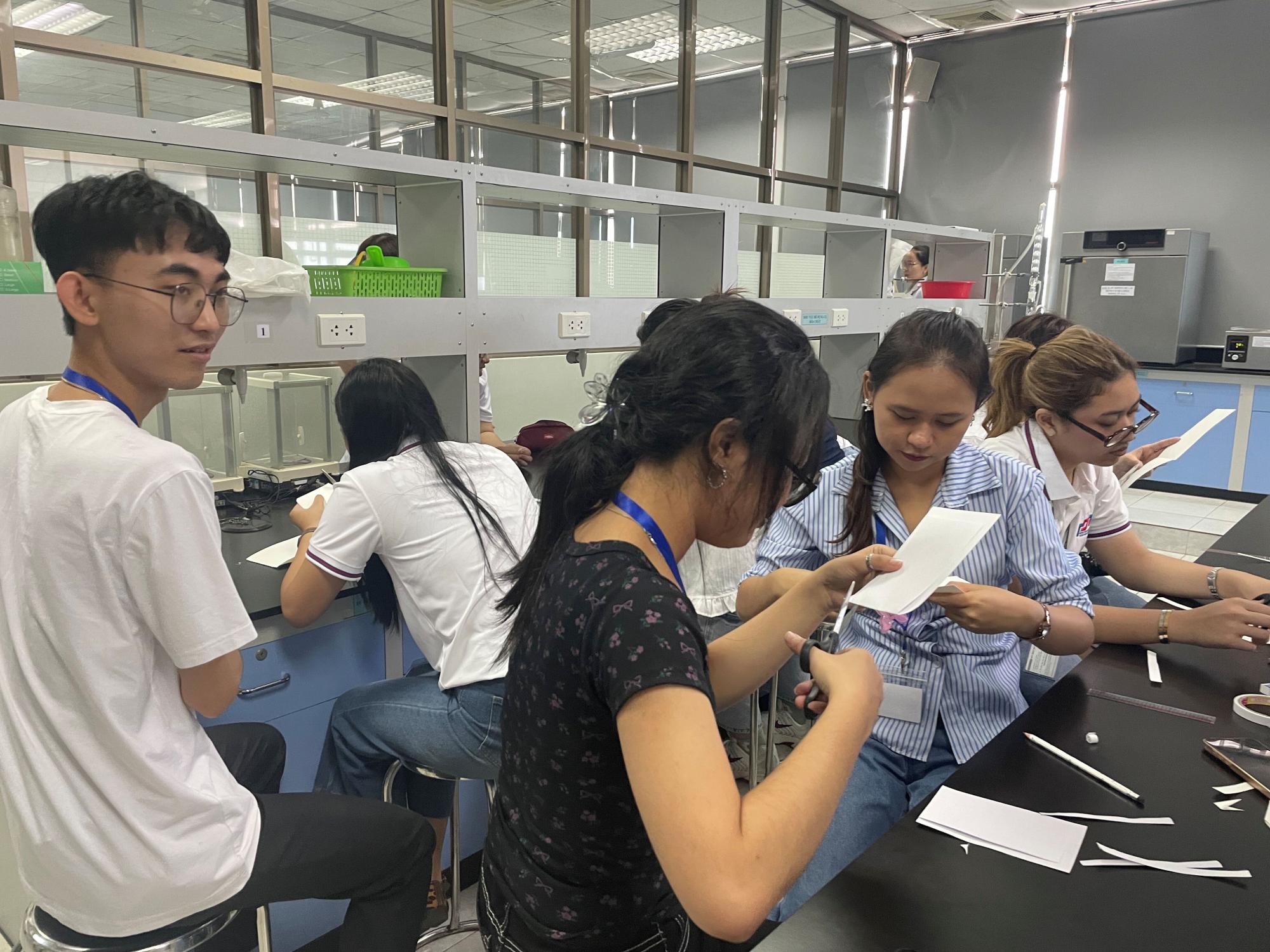 Các hoạt động trao đổi văn hóa (Cultural exchange)