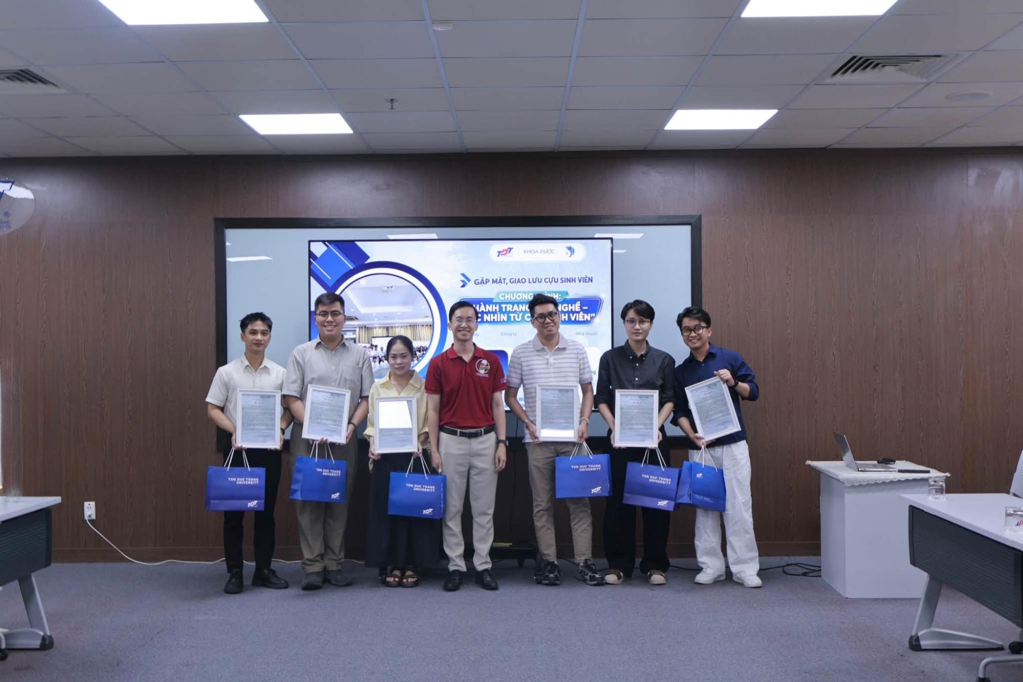 Buổi gặp mặt cựu sinh viên Khoa Dược