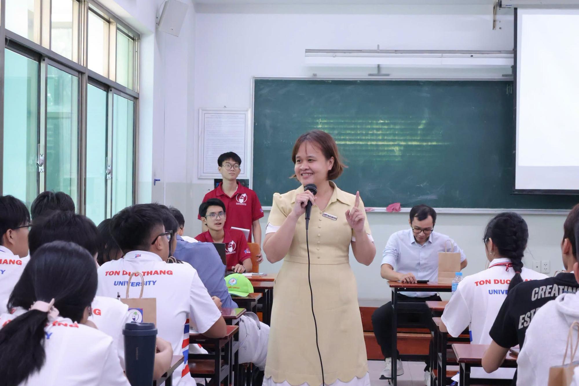 Tân sinh viên