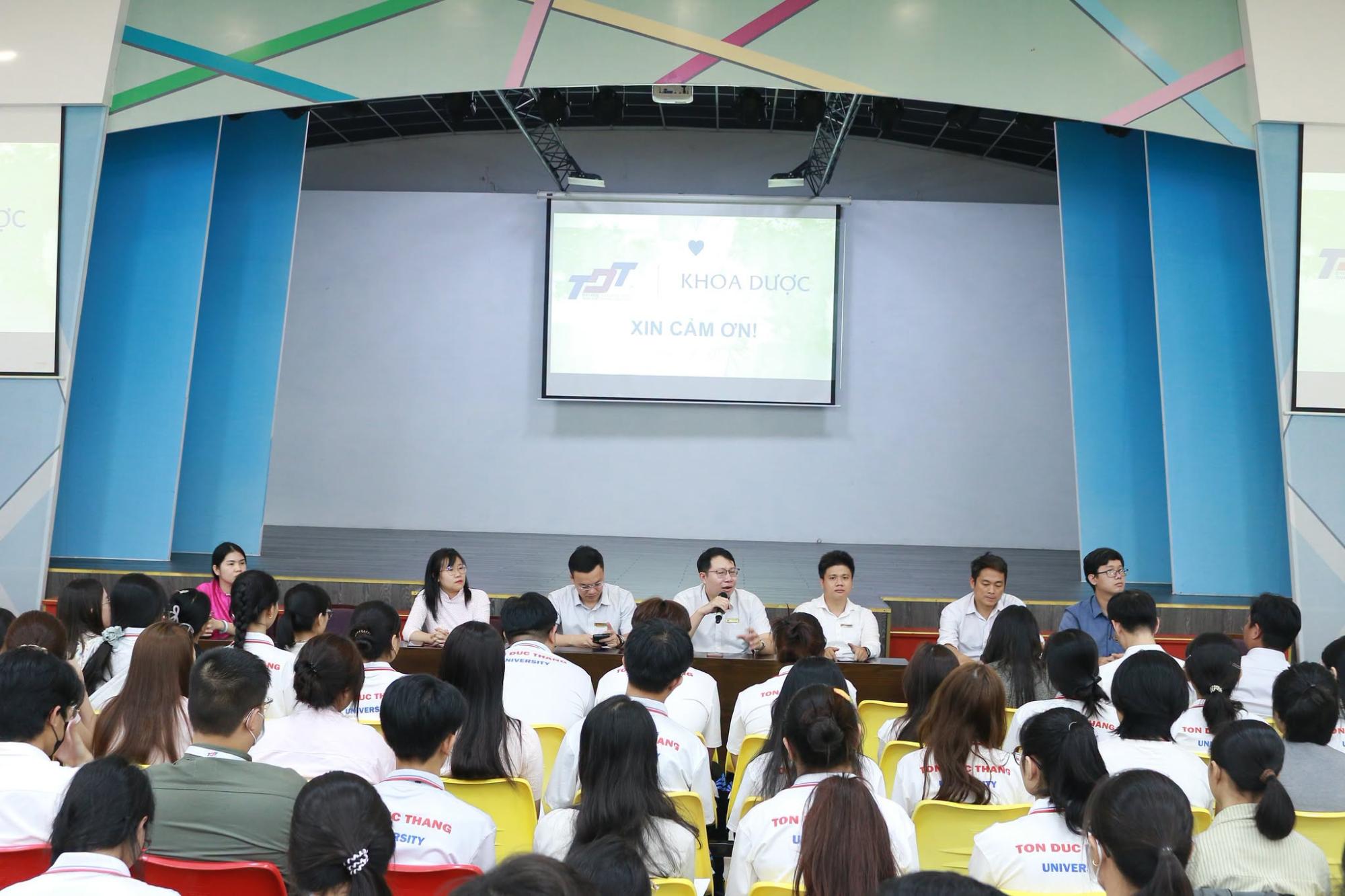 Tân sinh viên