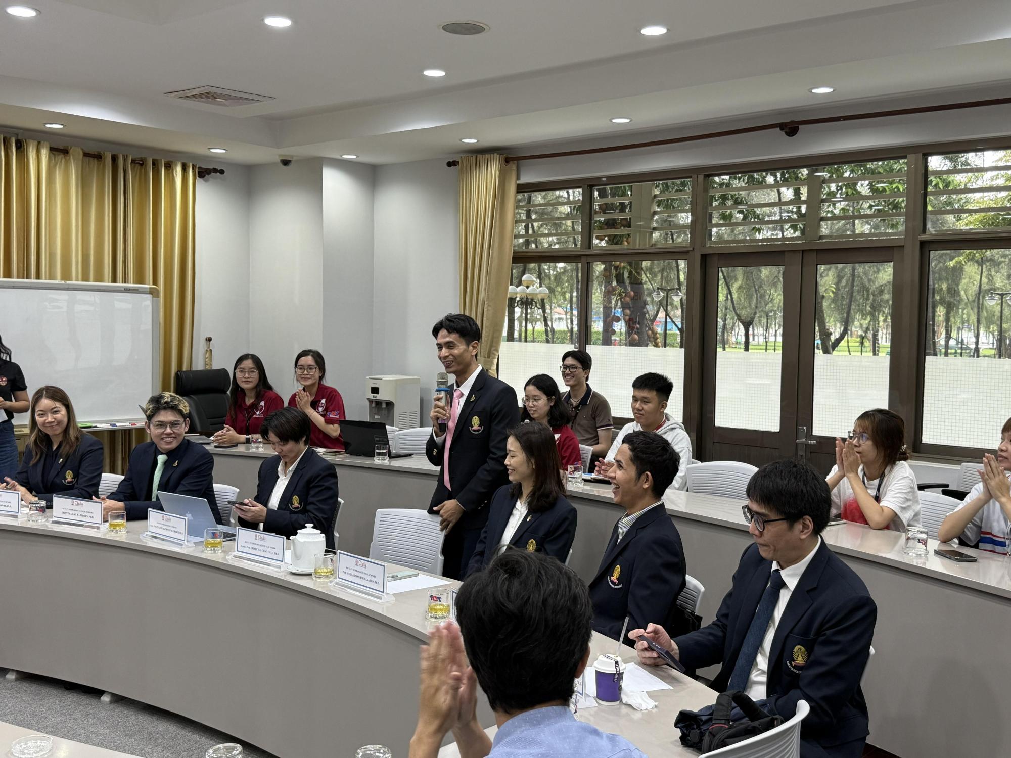 Academic meeting photo 5
