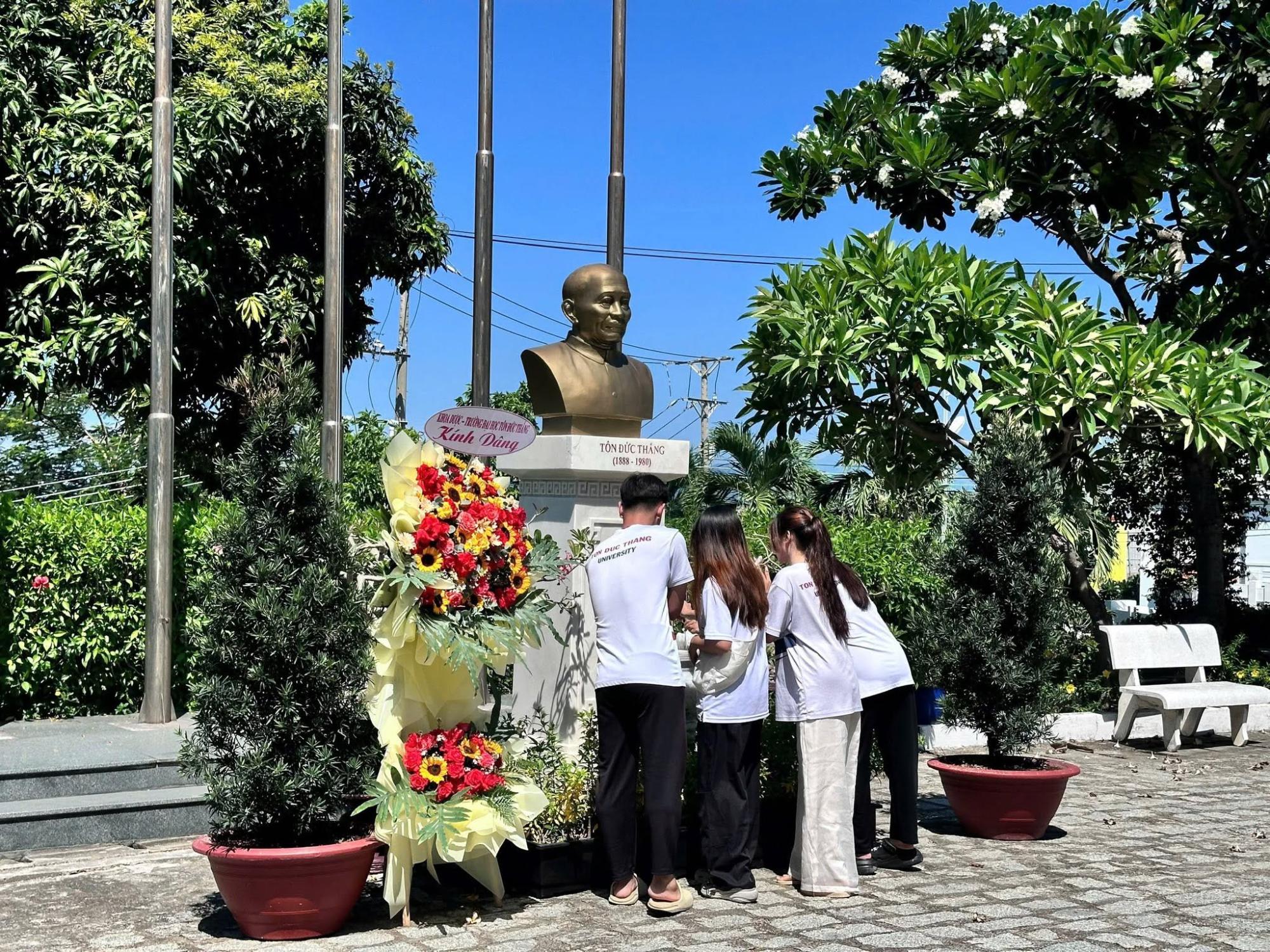 TẬP HUẤN SINH VIÊN NÒNG CỐT
